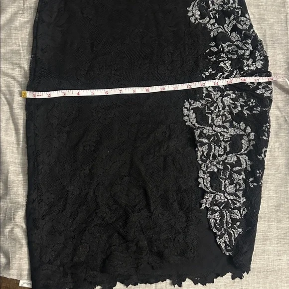 OLVI'S Elegant Black Lace Dress - Picture 11 of 12